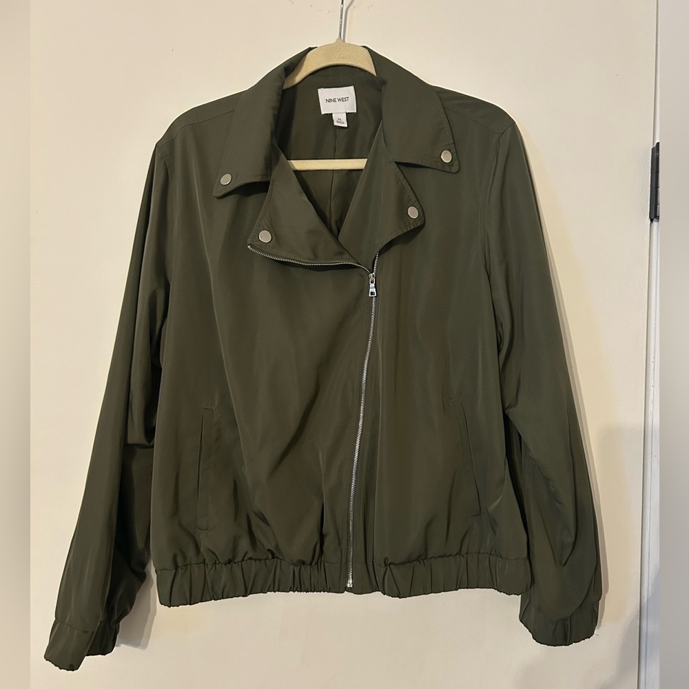 Green Nine West bomber jacket with silver details. Size XL